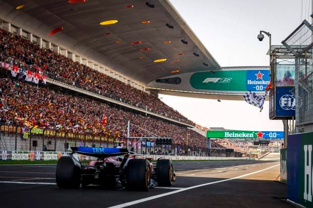 F1 - CHINESE GRAND PRIX 2025 44 HAMILTON Lewis (gbr), Scuderia Ferrari SF-25, action, flag, drapeau during the Formula 1 Heineken Chinese Grand Prix 2025, 2nd round of the 2025 FIA Formula One World Championship, WM, Weltmeisterschaft from March 21 to 23, 2025 on the Shanghai International Circuit, in Shanghai, China - ShanghaiChina Copyright: xJavierxJimenezx