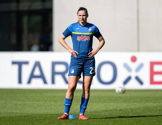 Melissa Koessler TSG Hoffenheim, 25 at warm-up GER, FC Bayern Muenchen Frauen vs TSG 1899 Hoffenheim, Soccer, DFB Pokal, Semifinal, Season 2024 2025, 22 03 2025 DFL DFB REGULATIONS PROHIBIT ANY USE OF PHOTOGRAPHS as IMAGE SEQUENCES and or QUASI VIDEO GER, FC Bayern Muenchen Frauen vs TSG 1899 Hoffenheim, Football, DFB Pokal, Semifinal, Season 2024 2025, 22 03 2025 Muenchen Copyright: xEibner-Pressefoto HeikexFeinerx EP_HFR