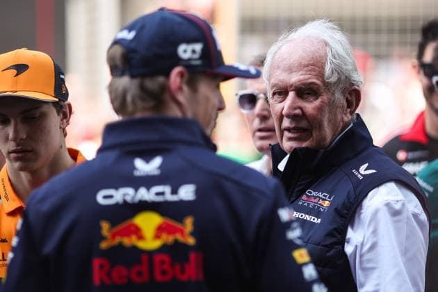 F1 - CHINESE GRAND PRIX 2025 MARKO Helmut (aut), Drivers™ Manager of Red Bull Racing, portrait and VERSTAPPEN Max (ned), Red Bull Racing RB21, portrait during the Formula 1 Heineken Chinese Grand Prix 2025, 2nd round of the 2025 FIA Formula One World Championship, WM, Weltmeisterschaft from March 21 to 23, 2025 on the Shanghai International Circuit, in Shanghai, China - ShanghaiChina Copyright: xEricxAlonsox