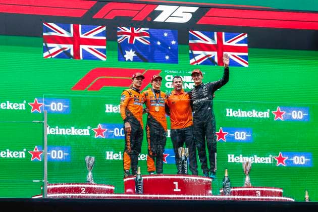 F1 - CHINESE GRAND PRIX 2025 PIASTRI Oscar (aus), McLaren F1 Team MCL39, NORRIS Lando (gbr), McLaren F1 Team MCL39, RUSSELL George (gbr), Mercedes AMG F1 Team W16, portrait, podium during the Formula 1 Heineken Chinese Grand Prix 2025, 2nd round of the 2025 FIA Formula One World Championship, WM, Weltmeisterschaft from March 21 to 23, 2025 on the Shanghai International Circuit, in Shanghai, China - ShanghaiChina Copyright: xJavierxJimenezx