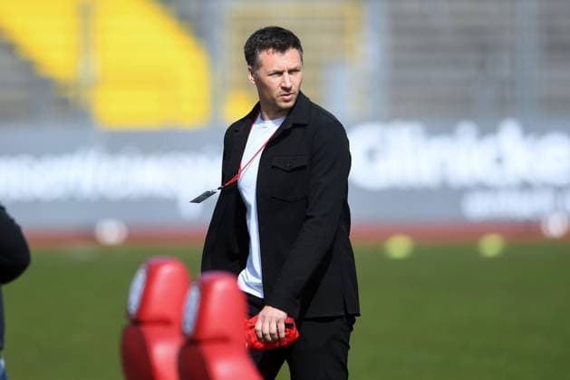 Soeren Gonther Team Manager, Managing Director Sport and Finance , GER, KSV Hessen Kassel vs 1 Goeppinger SV, Football, Regionalliga Suedwest, Season 2024 2025, 25 Matchday, 22 03 2025, GER, Football, Regionalliga Suedwest KSV Hessen Kassel vs Goeppinger SV, 22 03 2025 Kassel Copyright: xRolandxSippelx-xEibner-Pressefotox EP_RSL