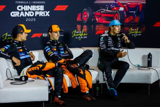 F1 - CHINESE GRAND PRIX 2025 NORRIS Lando (gbr), McLaren F1 Team MCL39, PIASTRI Oscar (aus), McLaren F1 Team MCL39, RUSSELL George (gbr), Mercedes AMG F1 Team W16, portrait, press conference, PK, Pressekonferenz during the Formula 1 Heineken Chinese Grand Prix 2025, 2nd round of the 2025 FIA Formula One World Championship, WM, Weltmeisterschaft from March 21 to 23, 2025 on the Shanghai International Circuit, in Shanghai, China - ShanghaiChina Copyright: xJavierxJimenezx