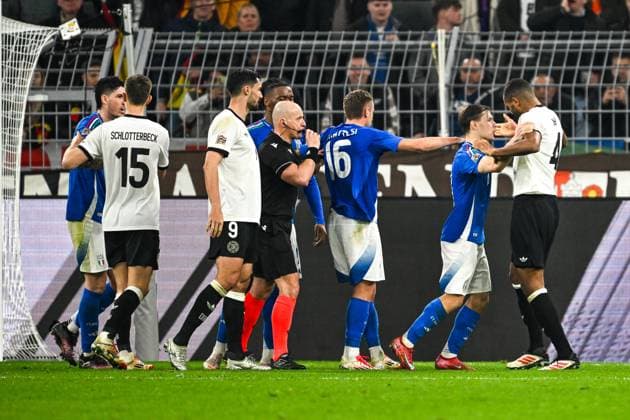 A clash between Nicolo Barella Italy 18 and Jonathan Tah Germany, 04 , GER, Germany GER vs Italy ITA , Football, UEFA Nations League Quarterfinal Round 2, 23 03 2025 GER, Germany GER vs Italy ITA , Football Laenderspiel, UEFA Nations League Quarterfinal Round2, 2024 2025, 23 03 2025 Dortmund Copyright: xEibner-Pressefoto FlorianxWiegandx EP_FWD