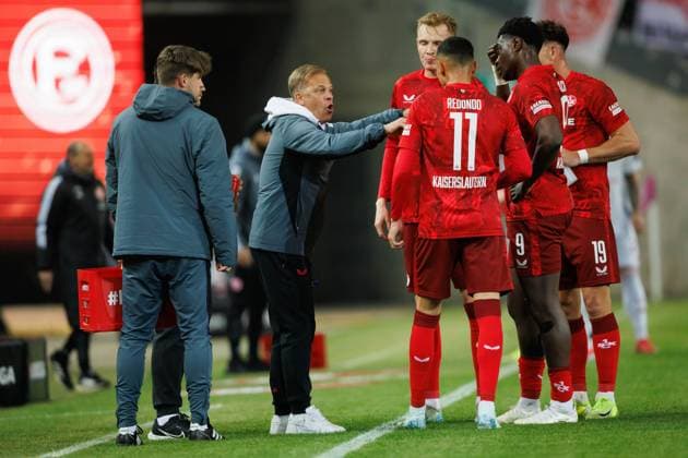 Markus Anfang Coach 1 FC Kaiserslautern gives instructions to his players, 1 FC Kaiserslautern vs Fortuna Duesseldorf, Football, 2 Bundesliga, Season 2024 2025, Matchday 27, 29 03 2025 1 FC Kaiserslautern vs Fortuna Duesseldorf, Football, 2 Bundesliga, Season 2024 2025, Matchday 27, 29 03 2025 Kaiserslautern Copyright: xEibner-Pressefoto AlexanderxNeisx EP_ANS