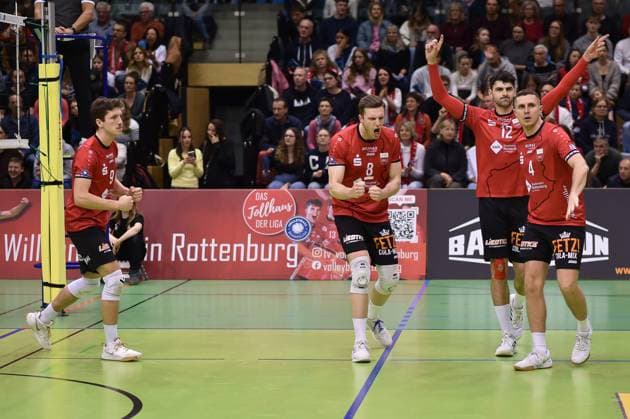Joy, jubilation, from left Sam Elgert TV Rottenburg, 09 , Niklas Lichtenauer TV Rottenburg, 08 , Yannick Menke TV Rottenburg, 12 , Jakob Elsaesser TV Rottenburg, 04 TV Rottenburg vs CERATONIA Volleys Eltmann, Volleyball, 2 Bundesliga Sued, 24 Matchday, Season 2024 2025, 29 03 2025, TV Rottenburg vs CERATONIA Volleys Eltmann, Volleyball, 2 Bundesliga Sued, 24 Matchday, Season 2024 2025, 29 03 2025 Rottenburg Copyright: xEibner-Pressefoto RalphxKunzex EP_RKE