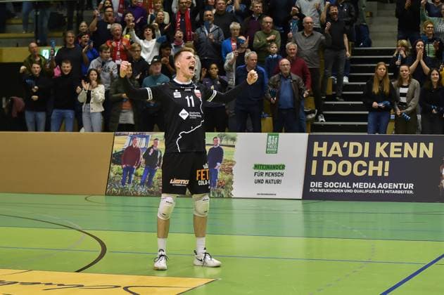 Captain Robin Leber TV Rottenburg, 11 lets out the joy after the hard-fought 3 1 victory TV Rottenburg vs CERATONIA Volleys Eltmann, Volleyball, 2 Bundesliga Sued, 24 Matchday, Season 2024 2025, 29 03 2025, TV Rottenburg vs CERATONIA Volleys Eltmann, Volleyball, 2 Bundesliga Sued, 24 Matchday, Season 2024 2025, 29 03 2025 Rottenburg Copyright: xEibner-Pressefoto RalphxKunzex EP_RKE