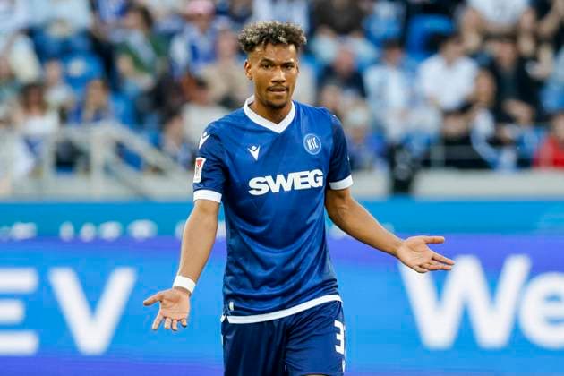 Bambase Conte Karlsruher SC, 31 , Germany, Football, 2 Bundesliga, Matchday, 2024 2025, Karlsruher SC vs Hannover 96, 04 04 2025, BBBank Wildpark, Karlsruhe, Germany DFL REGULATIONS PROHIBIT ANY USE OF PHOTOGRAPHS AS IMAGE SEQUENCES AND OR QUASI VIDEO Karlsruhe BBBank Wildpark Baden Württemberg Germany Copyright: xGrantxHubbsx
