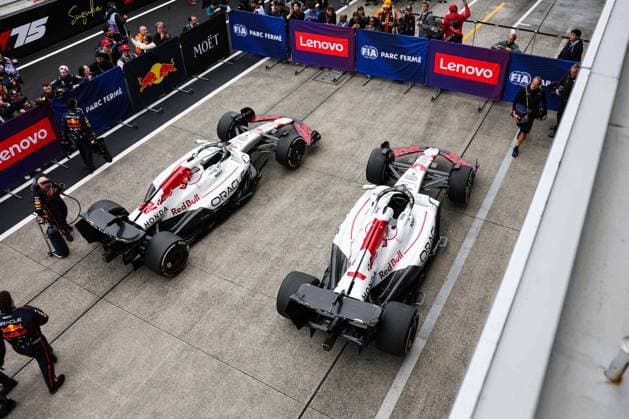 F1 - JAPANESE GRAND PRIX 2025 22 TSUNODA Yuki (jap), Red Bull Racing RB21, 01 VERSTAPPEN Max (nld), Red Bull Racing RB21, parc ferme during the Formula 1 Lenovo Japanese Grand Prix 2025, 3rd round of the 2025 FIA Formula One World Championship, WM, Weltmeisterschaft from April 4 to 6, 2025 on the Suzuka Circuit, in Suzuka, Japan - SuzukaJapan Copyright: xANTONINxVINCENTx