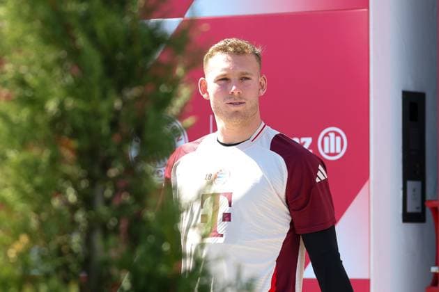 Daniel Peretz FC Bayern Muenchen, 18 , GER, Final training, FC Bayern Muenchen, Football, UEFA Champions League, Quarter-final first leg, 2024 2025 season, 07 04 2025, GER, Final training, FC Bayern Muenchen, Football, UEFA Champions League, Quarter-final first leg, 2024 2025 season, 07 04 2025 Muenchen Copyright: xEibner-Pressefoto JennixMaulx EP_JML