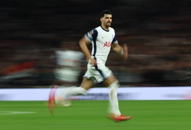 Dominic Solanke of Tottenham Hotspur Tottenham Hotspur v Eintracht Frankfurt, UEFA Europa League, Quarter Final, First Leg, Football, Tottenham Hotspur Stadium, London, UK - 10 Apr 2025 EDITORIAL USE ONLY No use with unauthorised audio, video, data, fixture lists, club league logos or live services. Online in-match use limited to 120 images, no video emulation. No use in betting, games or single club league player publications. Copyright: xMichaelxZemanek Shutterstockx 15243632ci