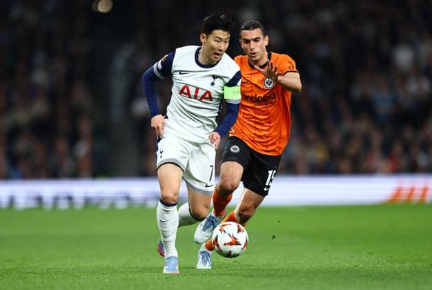 Son Heung-Min of Tottenham Hotspur and Ellyes Skhiri of Eintracht Frankfurt Tottenham Hotspur v Eintracht Frankfurt, UEFA Europa League, Quarter Final, First Leg, Football, Tottenham Hotspur Stadium, London, UK - 10 Apr 2025 EDITORIAL USE ONLY No use with unauthorised audio, video, data, fixture lists, club league logos or live services. Online in-match use limited to 120 images, no video emulation. No use in betting, games or single club league player publications. Copyright: xMichaelxZemanek Shutterstockx 15243632de