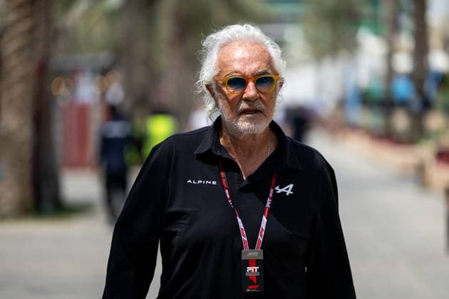 Flavio Briatore BWT Alpine F1 Team, Consultant , BAH, Formula 1 World Championship, Gulf Air Grand Prix of Bahrain, Bahrain International Circuit, Arrival of the drivers, 2025 season, 11 04 2025 BAH, Formula 1 World Championship, Gulf Air Grand Prix of Bahrain, Bahrain International Circuit, Arrival of the drivers, 2025 season, 11 04 2025 Sakhir Copyright: xEibner-Pressefoto Memmlerx EP_MMR