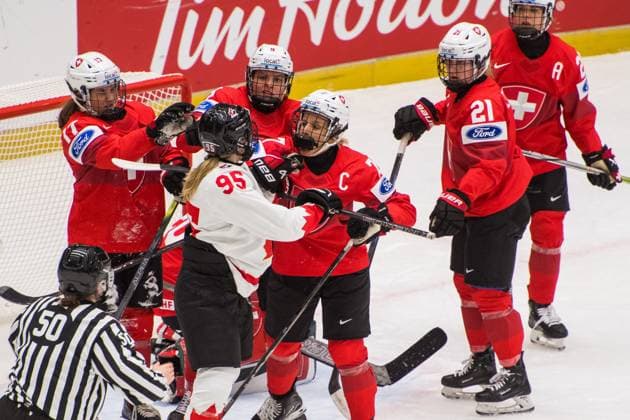 (L-R) Lara Christen of Switzerland, Daryl Watts of Canada, Shannon Sigrist, Lara Stalder, Rahel Enzler and Alina Muller of Switzerland in action during the Ice hockey, Eishockey IIHF Women s World Championship, WM, Weltmeisterschaft Group A, match Switzerland vs Canada, Ceske Budejovice, Czech Republic, April 11, 2025. (CTKxPhoto PetrxSkrivanek) CTKPhotoP2025041106003 CTKPhotoP2025041106003