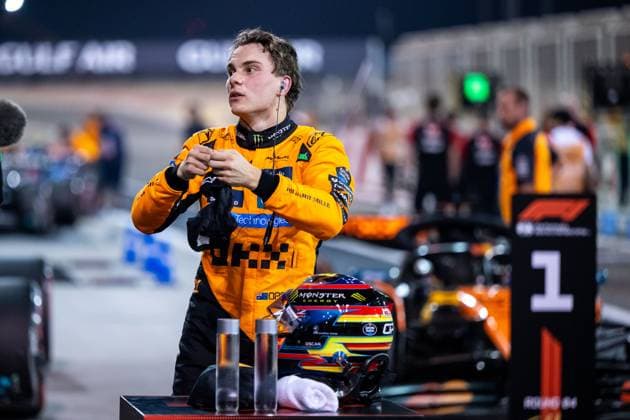 Oscar Piastri McLaren Formula 1 Team, Australia, 81 celebrates first place and pole position at Parc Ferme, BAH, Formula 1 World Championship, Gulf Air Grand Prix of Bahrain, Bahrain International Circuit, Qualifying, 2025 season, 12 04 2025 BAH, Formula 1 World Championship, Gulf Air Grand Prix of Bahrain, Bahrain International Circuit, Qualifying, 2025 season, 12 04 2025 Sakhir Copyright: xEibner-Pressefoto Memmlerx EP_MMR