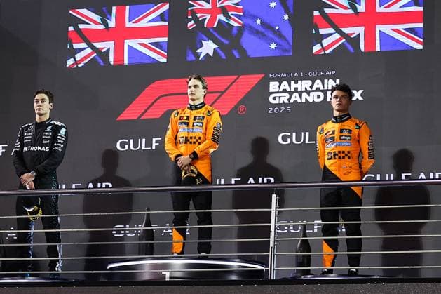 F1 - BAHRAIN GRAND PRIX 2025 PIASTRI Oscar (aus), McLaren F1 Team MCL39, portrait, RUSSELL George (gbr), Mercedes AMG F1 Team W16, portrait and NORRIS Lando (gbr), McLaren F1 Team MCL39, portrait podium during the Formula 1 Gulf Bahrain Grand Prix 2025, 4th round of the 2025 FIA Formula One World Championship, WM, Weltmeisterschaft from April 11 to 13, 2025 on the Bahrain International Circuit, in Sakhir, Bahrain - SakhirBahrain Copyright: xEricxAlonsox