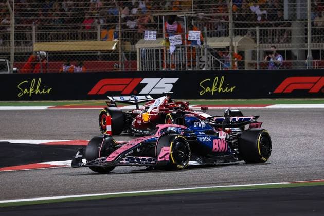 F1 - BAHRAIN GRAND PRIX 2025 10 GASLY Pierre (fra), Alpine F1 Team A525, action and 16 LECLERC Charles (mco), Scuderia Ferrari SF-25, action during the Formula 1 Gulf Bahrain Grand Prix 2025, 4th round of the 2025 FIA Formula One World Championship, WM, Weltmeisterschaft from April 11 to 13, 2025 on the Bahrain International Circuit, in Sakhir, Bahrain - SakhirBahrain Copyright: xEricxAlonsox