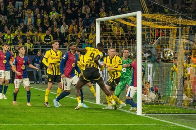 Header goal for 2 0 by Serhou Yadaly Guirassy Borussia Dortmund 09, 09 , Marc Andre ter Stegen FC Barcelona, 1 has no chance, ball is in the goal, net, GER BVB Borussia Dortmund 09 vs FC Barcelona, football, Champions League, quarter-finals, 2024 2025 season, 15 04 2025 GER BVB Borussia Dortmund 09 vs FC Barcelona, football, Champions League, quarter-finals, 2024 2025 season, 15 04 2025 Dortmund Copyright: xEibner-Pressefoto FabianxFriesex EP_FFE