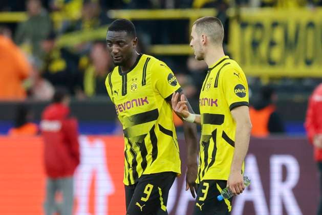 Serhou Guirassy Borussia Dortmund and Waldemar Anton Borussia Dortmund look dejected, UEFA Champions League 2024 25 Quarter Final Second Leg, Borussia Dortmund and FC Barcelona, Signal Iduan Park on April 15, 2025 in Dortmund, Germany Photo by Marco Steinbrenner DeFodi Images Serhou Guirassy Borussia Dortmund and Waldemar Anton Borussia Dortmund look dejected, UEFA Champions League 2024 25 Quarter Final Second Leg, Borussia Dortmund and FC Barcelona, BVB Stadion Dortmund, April 15, 2025 in Dortmund, Germany Photo by Marco Steinbrenner DeFodi Images