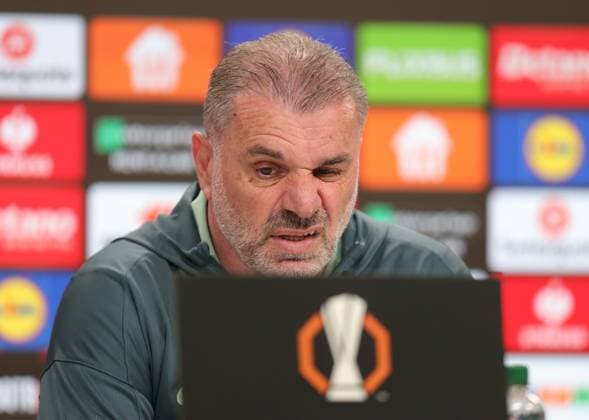 Sport Bilder des Tages . - Tottenham Hotspur press conference, PK, Pressekonferenz Eintracht Frankfurt v Tottenham Hotspur, UEFA Europa League, Quarter Final, 2nd Leg, Deutsche Bank Park, Frankfurt, Germany. - 16th April 2025. (C) Daniel Weir Crystal Pix Ange Postecoglou Manager of Tottenham Hotspur speaking to the media in his pre match press conference ahead of the UEFA Europa League Quarter Final 2nd leg match between Eintracht Frankfurt v Tottenham Hotspur. - Tottenham Hotspur Press Conference, Eintracht Frankfurt v Tottenham Hotspur, UEFA Europa League, Quarter Final, 2nd Leg, Deutsche Bank Park, Frankfurt, Germany. - 16th April 2025. (C) Daniel Weir Crystal Pix Frankfurt Deutsche Bank Park GERMANY Copyright: xDanielxWeirx CP_Tottenham_Press_Conference_02