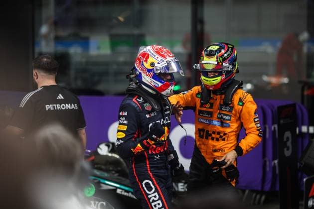 F1 - SAUDI ARABIAN GRAND PRIX 2025 VERSTAPPEN Max (ned), Red Bull Racing RB21, portrait, PIASTRI Oscar (aus), McLaren F1 Team MCL39, portrait during the Formula 1 STC Saudi Arabian Grand Prix 2025, 5th round of the 2025 FIA Formula One World Championship, WM, Weltmeisterschaft from April 18 to 20, 2025 on the Jeddah Corniche Circuit, in Jeddah, Saudi Arabia - JeddahSaudi Arabia Copyright: xXavixBonillax