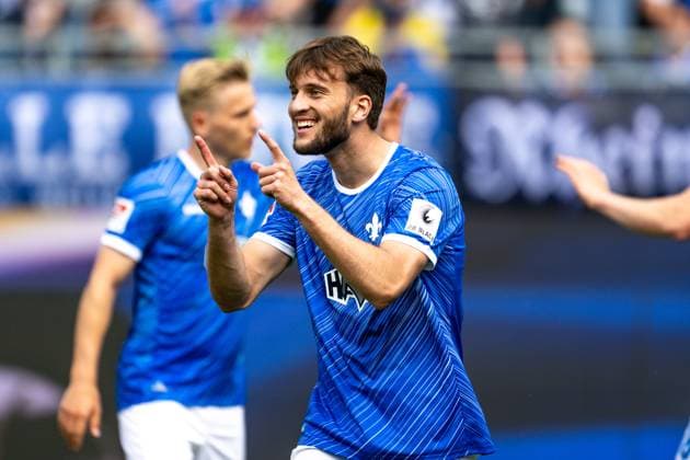 Killian Corredor SV Darmstadt 98, 34 celebrates the goal to 2 1, GER, SV Darmstadt 98 vs Hannover 96, 2 Bundesliga, Football, Matchday 30, Season 2024 2025, 20 04 2025 DFL REGULATIONS PROHIBIT ANY USE OF PHOTOGRAPHS as IMAGE SEQUENCES and or QUASI VIDEO GER, SV Darmstadt 98 vs Hannover 96, 2 Bundesliga, Football, Matchday 30, Season 2024 2025, 20 04 2025 Darmstadt Copyright: xEibner-Pressefoto FlorianxWiegandx EP_FWD