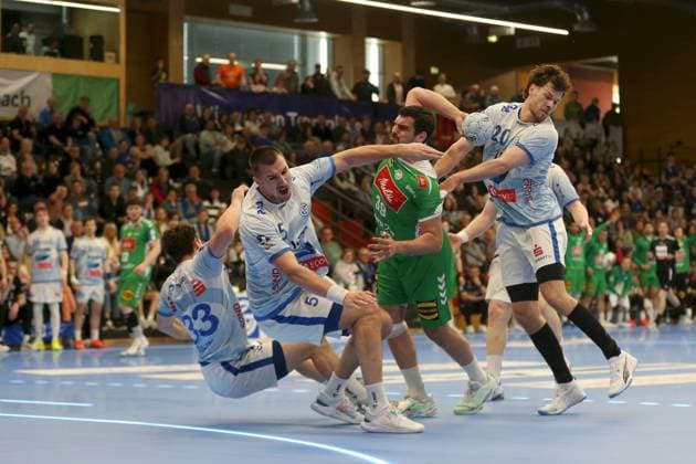 21 04 2025, Men, Handball, Season 2024 2025, 2 Handball Bundesliga, 28 Matchday TV Grosswallstadt TSV GWD Minden Tobias Buck 33, TV Grosswallstadt , Stefan Salger 5, TV Grosswallstadt , Carles Asensio Cambra 39, GWD Minden , Finn Wullenweber 20, TV Grosswallstadt Elsenfeld Untermainhalle Bayern Germany