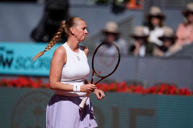 April 23, 2025, Madrid, Madrid, SPAIN: Petra Kvitova of Czech Republic in action against Katie Volynets of USA during the Mutua Madrid Open 2025, ATP, Tennis Herren Masters 1000 and WTA, Tennis Damen 1000, tennis tournament celebrated at Caja Magica on April 23, 2025 in Madrid, Spain. Madrid SPAIN - ZUMAa181 20250423_zaa_a181_036 Copyright: xOscarxJ.xBarrosox
