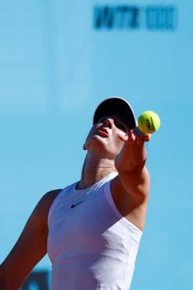 April 23, 2025, Madrid, Madrid, SPAIN: Irina-Camelia Begu of Romania in action against Diane Parry of France during the Mutua Madrid Open 2025, ATP, Tennis Herren Masters 1000 and WTA, Tennis Damen 1000, tennis tournament celebrated at Caja Magica on April 23, 2025 in Madrid, Spain. Madrid SPAIN - ZUMAa181 20250423_zaa_a181_065 Copyright: xDennisxAgyemanx