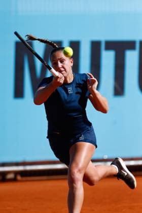 April 23, 2025, Madrid, Madrid, SPAIN: Diane Parry of France in action against Irina-Camelia Begu of Romania during the Mutua Madrid Open 2025, ATP, Tennis Herren Masters 1000 and WTA, Tennis Damen 1000, tennis tournament celebrated at Caja Magica on April 23, 2025 in Madrid, Spain. Madrid SPAIN - ZUMAa181 20250423_zaa_a181_068 Copyright: xDennisxAgyemanx