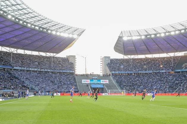 25 04 2025, xtgx, Soccer 2 Bundesliga, Hertha BSC Berlin 1 FC Magdeburg emspor, v l symbol photo, symbol image, symbol, fans, spectators, audience, Magdeburg DFL DFB REGULATIONS PROHIBIT ANY USE OF PHOTOGRAPHS as IMAGE SEQUENCES and or QUASI VIDEO Berlin