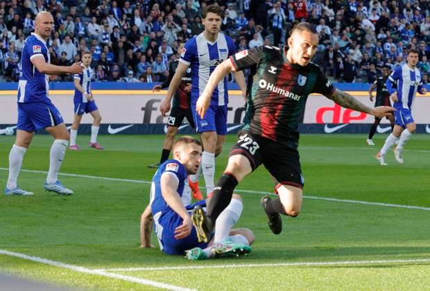 Jonjoe Kenny, Hertha BSC, Baris Atik, 1 FC Magdeburg, Germany, Berlin, Olympiastadion, Football, Men, Season 2024 2025, 2 Bundesliga 31 Matchday , Hertha BSC 1 FC Magdeburg