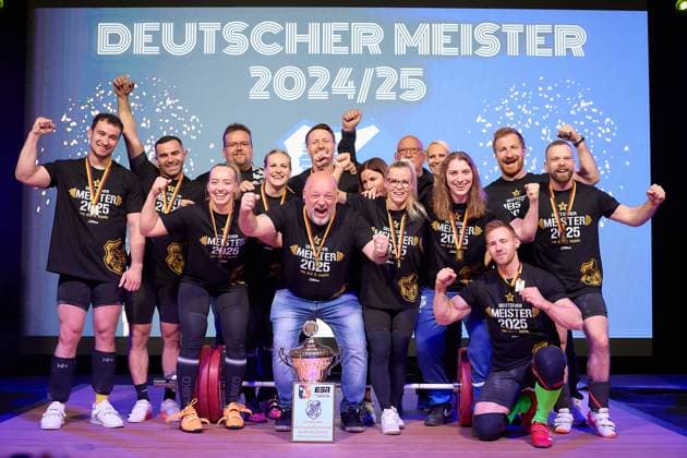 German team champion 2024 2025 the team from Athletenverein 1903 e V Speyer, winner photo GER, German team championship weightlifting, Bundesliga final in weightlifting, German team championship, 1 Bundesliga, season 2024 2025, 26 04 2025 GER, German team championship weightlifting, Bundesliga final in weightlifting, German team championship, 1 Bundesliga, season 2024 2025, 26 04 2025 Heidelberg Copyright: xEibner-Pressefoto GeraldxOelze-dexStoppanyx EP_ODS