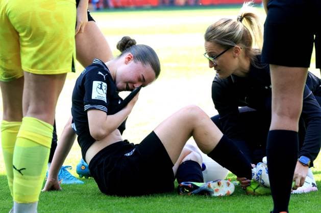 DEU, 2 BL, Frauen, 1 FC Union vs Borussia Moenchengladbach, 27 04 2025, Stadion Alte Foersterei, Berlin, DEU, 2 BL, Frauen, 1 FC Union vs Borussia Moenchengladbach, im Bild Miriam Arici Moenchengladbach 2 DFL regulations prohibit any use of Photographs as image sequences and or quasi video nordphotoxGmbHx xEngler nph00076