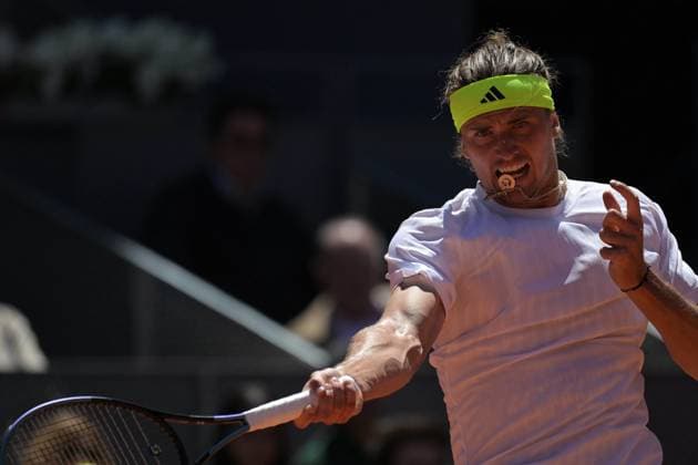 April 27, 2025, Madrid, Madrid, Spain: ALEXANDER ZVEREV of Germany play against ALEJANDRO DAVIDOVICH FOKINA in the Men s Singles Third Round match during Day Six of the Mutua Madrid Open at La Caja Magica. Madrid Spain - ZUMAd308 20250427_zsp_d308_033 Copyright: xJuanxCarlosxLucasx