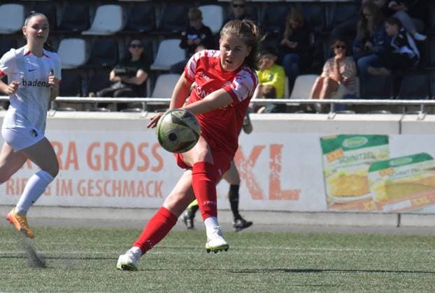 27 04 2025, Soccer, GER, 2 WOMEN BUNDESLIGA, Season 2024 2025, Matchday 23, TÖNNIES ARENA, RHEDA WIEDENBRÜCK FSV Gütersloh SC Freiburg II 0 4 Lea Bultmann FSV Gütersloh , Action, Single image, Landscape