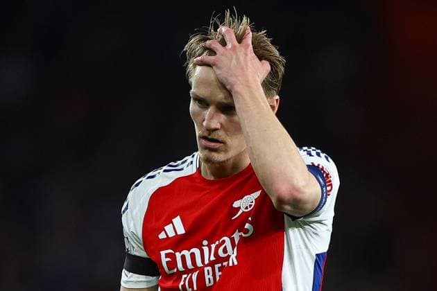 Martin odegaard of Arsenal shows a look of dejection Arsenal v Paris Saint-Germain, UEFA Champions League, Semi Final, First Leg, Football, Emirates Stadium, London, UK - 29 Apr 2025 EDITORIAL USE ONLY No use with unauthorised audio, video, data, fixture lists, club league logos or live services. Online in-match use limited to 120 images, no video emulation. No use in betting, games or single club league player publications. Copyright: xKieranxMcManus Shutterstockx 15275544df