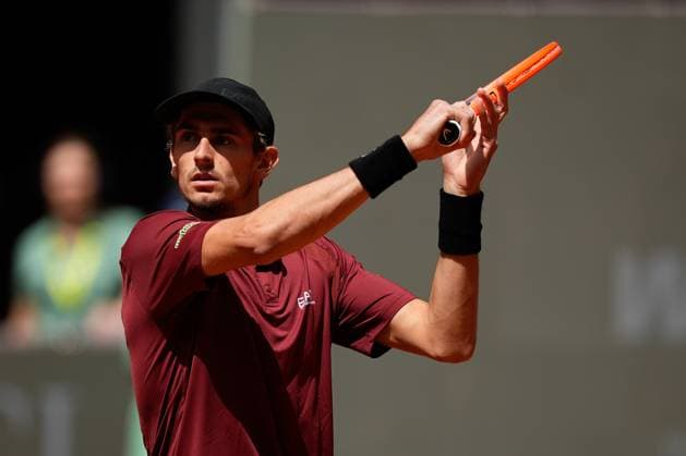 April 30, 2025, Madrid, Madrid, Spain: Matteo Arnaldi of Italy plays against Frances Tiafoe of USA during the Mutua Madrid Open 2025, ATP, Tennis Herren Masters 1000 and WTA, Tennis Damen 1000, tennis tournament celebrated at Caja Magica on April 30, 2025 in Madrid, Spain. Madrid Spain - ZUMAa181 20250430_zaa_a181_028 Copyright: xDennisxAgyemanx