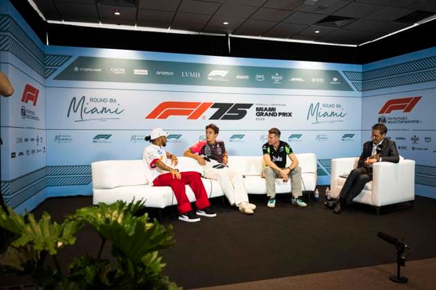 F1 - MIAMI GRAND PRIX 2025 HAMILTON Lewis (gbr), Scuderia Ferrari SF-25, RUSSELL George (gbr), Mercedes AMG F1 Team W16, HULKENBERG Nico (ger), Stake F1 Team Kick C45, portrait during the Formula 1 Crypto.com Miami Grand Prix 2025, 6th round of the 2025 FIA Formula One World Championship, WM, Weltmeisterschaft from May 2 to 4, 2025 on the Miami International Autodrome, in Miami Gardens, Florida, United States of America - Miami GardensUnited States Copyright: xCharlyxLopezx