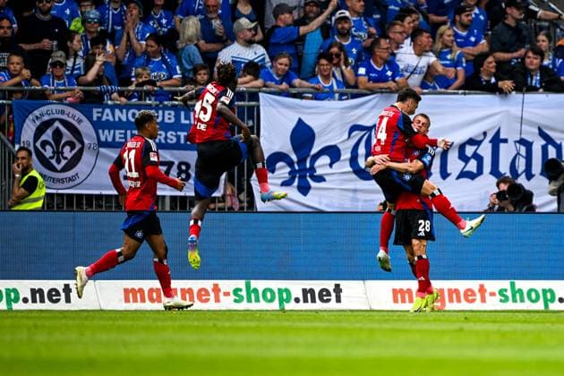Ludovit Reis Hamburger SV, 14 and Miro Muheim Hamburger SV, 28 celebrate the goal for 0 1, dahintr Fabio Balde Hamburger SV, 45 and Ransford Koenigsdoerffer Hamburger SV, 11 GER, SV Darmstadt 98 vs Hamburger SV, 2 Bundesliga, Soccer, 32 Matchday, Season 2024 2025, 03 05 2025 DFL REGULATIONS PROHIBIT ANY USE OF PHOTOGRAPHS as IMAGE SEQUENCES and or QUASI VIDEO GER, SV Darmstadt 98 vs Hamburger SV, 2 Bundesliga, Football, 32 Matchday, Season 2024 2025, 03 05 2025 Darmstadt Copyright: xEibner-Pressefoto FlorianxWiegandx EP_FWD