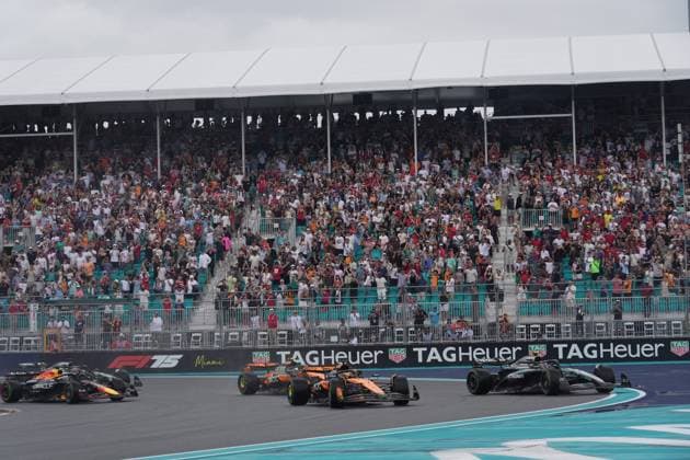 Formula 1 Crypto com Miami Grand Prix 2025 03 05 2025, Miami International Autodrome, Miami, Formula 1 Crypto com Miami Grand Prix 2025 ,in picture Race start Andrea Kimi Antonelli ITA , Mercedes AMG Petronas Formula One Team, Oscar Piastri AUS , McLaren F1 Team, Lando Norris GBR , Max Verstappen NLD , Oracle Red Bull Racing nordphotoxGmbHx xBratic nph00250