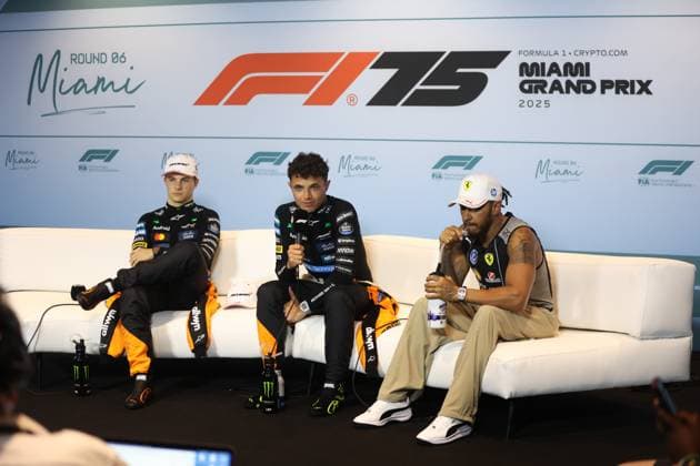 F1 - MIAMI GRAND PRIX 2025 press conference, PK, Pressekonferenz PIASTRI Oscar (aus), McLaren F1 Team MCL39, NORRIS Lando (gbr), McLaren F1 Team MCL39, HAMILTON Lewis (gbr), Scuderia Ferrari SF-25, portrait during the Formula 1 Crypto.com Miami Grand Prix 2025, 6th round of the 2025 FIA Formula One World Championship, WM, Weltmeisterschaft from May 2 to 4, 2025 on the Miami International Autodrome, in Miami Gardens, Florida, United States of America - Miami GardensUnited States Copyright: xANTONINxVINCENTx