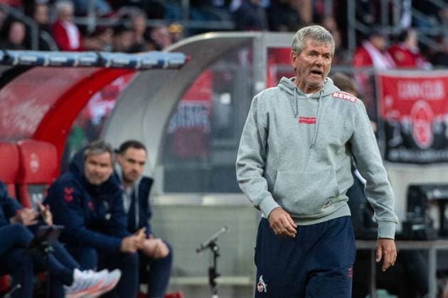 Friedhelm Funkel FC Koeln, Trainer gesticulates, GER, 1 FC Nuernberg FCN vs 1 FC Koeln KOE , Soccer 2 Bundesliga, 33 Matchday, Season 2024 2025, 09 05 2025 DFB DFL regulations prohibit any use of photographs as image sequences and or quasi video GER, 1 FC Nuernberg FCN vs 1 FC Koeln KOE , Soccer 2 Bundesliga, 33 Matchday, Season 2024 2025, 09 05 2025 Nuernberg Copyright: xEibner-Pressefoto Memmlerx EP_MMR