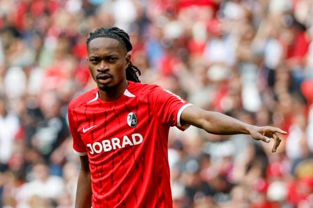 Jordy Makengo SC Freiburg, 33 , Germany, Football, 1 Bundesliga, Matchday 34, 2024 2025, SC Freiburg vs Eintracht Frankfurt, 17 05 2025, Europa Park Stadion, Freiburg im Breisgau, Germany DFL REGULATIONS PROHIBIT ANY USE OF PHOTOGRAPHS AS IMAGE SEQUENCES AND OR QUASI VIDEO Freiburg im Breisgau Europa Park Stadion Baden Württemberg Germany Copyright: xGrantxHubbsx
