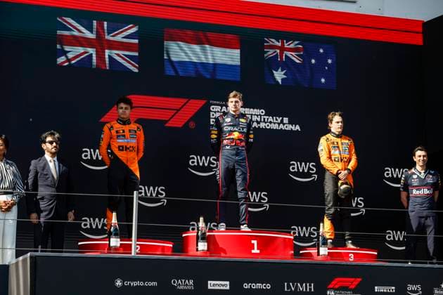 F1 - EMILIA ROMAGNA GRAND PRIX 2025 BEN SULAYEM Mohammed (uae), President of the FIA, portrait VERSTAPPEN Max (ned), Red Bull Racing RB21, portrait PIASTRI Oscar (aus), McLaren F1 Team MCL39, portrait NORRIS Lando (gbr), McLaren F1 Team MCL39, portrait podium during the Formula 1 AWS Gran Premio del Made in Italy e Dell™Emilia-Romagna 2025, Emilia Romagna Grand Prix 2025, 7th round of the 2025 FIA Formula One World Championship, WM, Weltmeisterschaft from May 16 to 18, 2025 on the Autodromo Internazionale Enzo e Dino Ferrari, in Imola, Italy - ImolaItaly Copyright: xJavierxJimenezx
