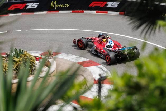 Lewis Hamilton Scuderia Ferrari HP, 44 with his car on the track, Monaco Grand Prix, Motorsport, Formula 1, 2025 season, 23 05 2025 Monaco Grand Prix, Motorsport, Formula 1, 2025 season, 23 05 2025 Monte Carlo Copyright: xEibner-Pressefoto AlexanderxNeisx EP_ANS