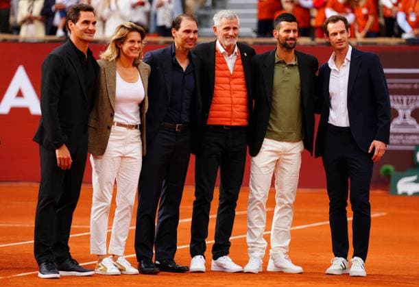 Tennis, French Open, Rafael Nadal wird mit Abschiedszeremonie geehrt Rafa Nadal is honoured in a farewell ceremony on Philippe Chatrier Court and is joined by Roger Federer, Amelie Mauresmo, Gilles Moretton, Novak Djokovic and Andy Murray French Open Tennis, Day One, Tennis, Roland Garros, Paris, France - 25 May 2025 EDITORIAL USE ONLY No use with unauthorised audio, video, data, fixture lists, club league logos or live services. Online in-match use limited to 120 images, no video emulation. No use in betting, games or single club league player publications. Copyright: xJavierxGarcia Shutterstockx 15314618bq