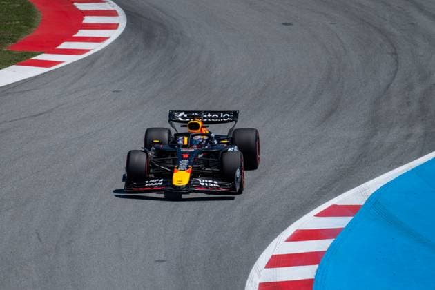 Max Verstappen Oracle Red Bull Racing, Netherlands, 01 in RB21, ESP, Formula 1 World Championship, Aramco Grand Prix of Spain, Circuit de Barcelona Catalunya, Free Practice, 2025 season, 30 05 2025 ESP, Formula 1 World Championship, Aramco Grand Prix of Spain, Circuit de Barcelona Catalunya, Free Practice, 2025 season, 30 05 2025 Barcelona Copyright: xEibner-Pressefoto Memmlerx EP_MMR