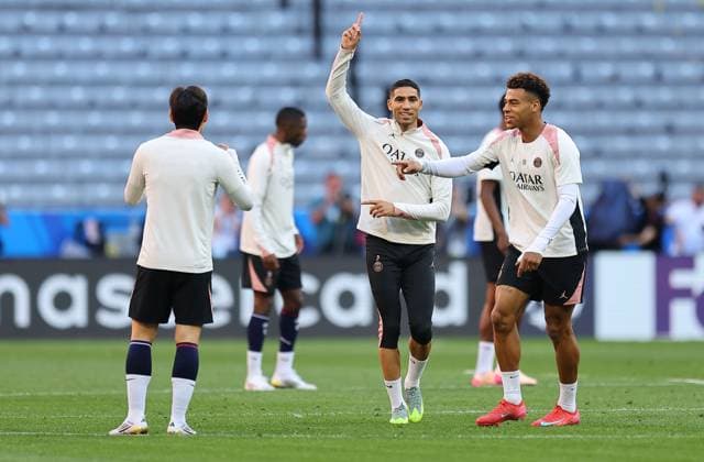 Achraf Hakimi of Paris Saint-Germain Paris Saint-Germain Training Session, UEFA Champions League Final, Football, Allianz Arena, Munich, Germany - 30 May 2025 EDITORIAL USE ONLY No use with unauthorised audio, video, data, fixture lists, club league logos or live services. Online in-match use limited to 120 images, no video emulation. No use in betting, games or single club league player publications. Copyright: xMichaelxZemanek Shutterstockx 15330915f