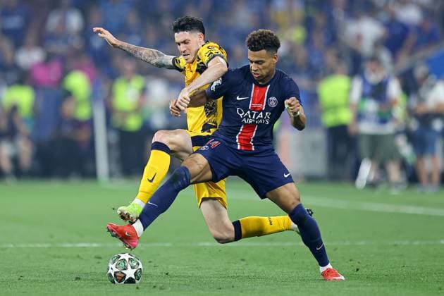 Alessandro Bastoni of Inter Milan and Dà sirà Douà of PSG Paris Saint-Germain v Inter Milan, UEFA Champions League Final, Football, Allianz Arena, Munich, Germany - 31 May 2025 EDITORIAL USE ONLY No use with unauthorised audio, video, data, fixture lists, club league logos or live services. Online in-match use limited to 120 images, no video emulation. No use in betting, games or single club league player publications. Copyright: xMichaelxZemanek Shutterstockx 15330931bm