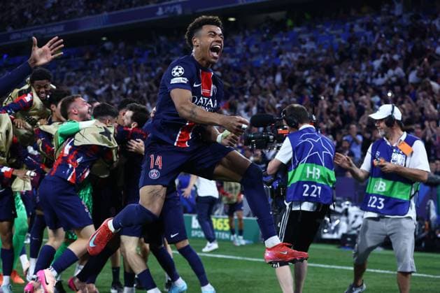 Dà sirà Douà of PSG celebrates the 4th goal Paris Saint-Germain v Inter Milan, UEFA Champions League Final, Football, Allianz Arena, Munich, Germany - 31 May 2025 EDITORIAL USE ONLY No use with unauthorised audio, video, data, fixture lists, club league logos or live services. Online in-match use limited to 120 images, no video emulation. No use in betting, games or single club league player publications. Copyright: xMichaelxZemanek Shutterstockx 15330931db